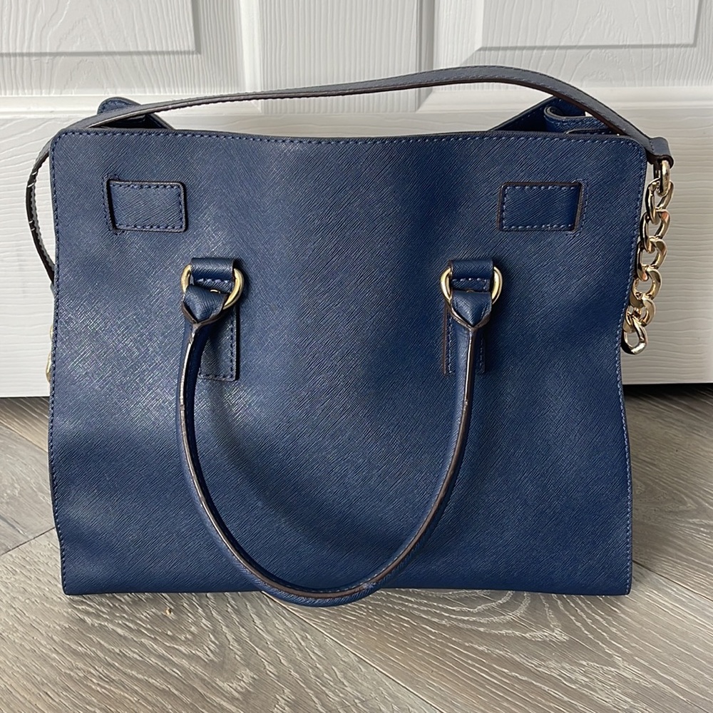 Michael Kors Navy Excellent Cond Large Hamilton Tote/ MK Dust Bag included - Picture 9 of 16